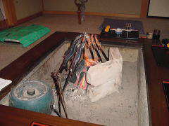 �ċ�-�Q-���𗧂Ă��Ƃ���